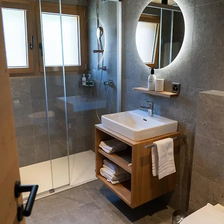 Les Chamois Hotel