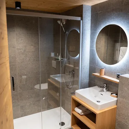 Hotel Les Chamois 3*