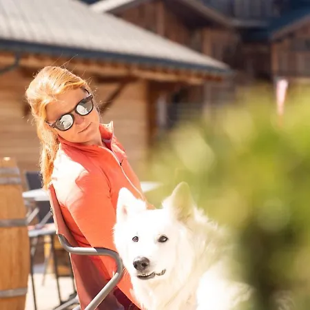 Les Chamois Hotel