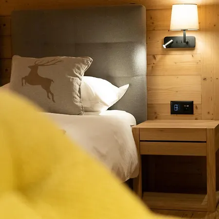 Les Chamois Hotel 3*